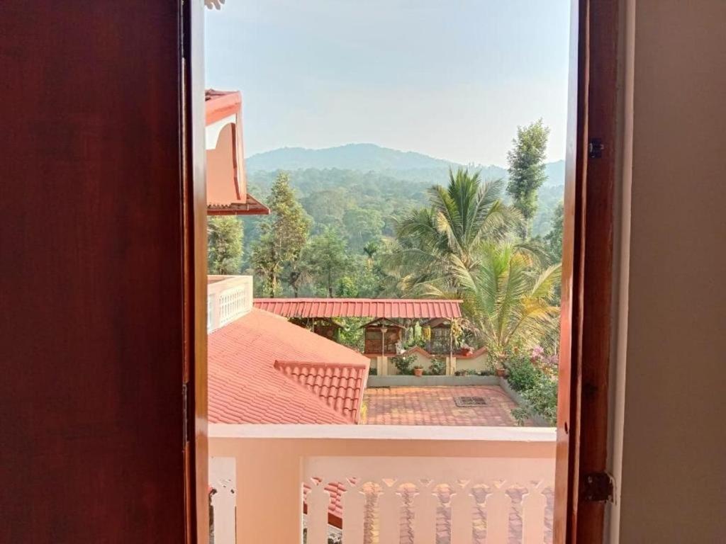 Shivalaya Homestay, Madikeri Siddāpur Exterior foto